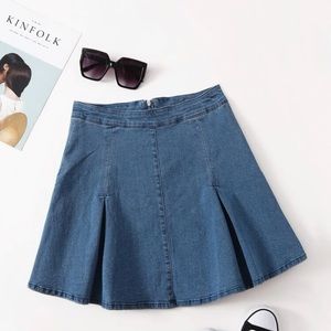 DENIM PLEATED SKIRT